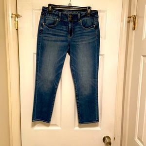 American Eagle capris size 10